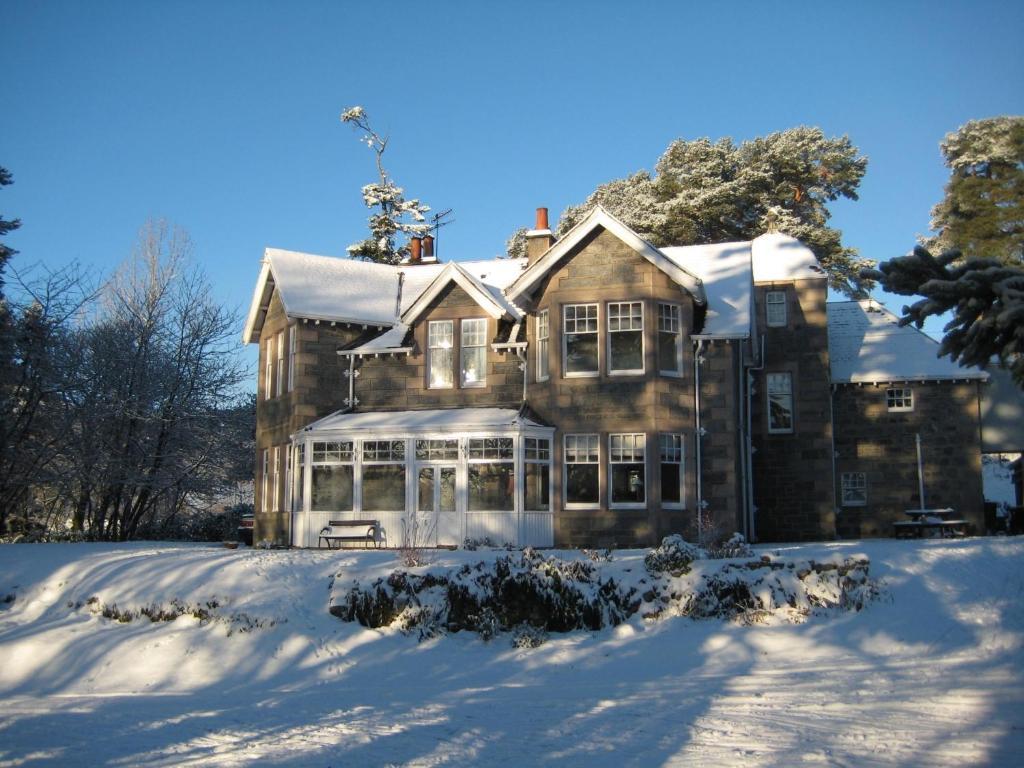 Coig Na Shee Guest House Newtonmore Exterior photo